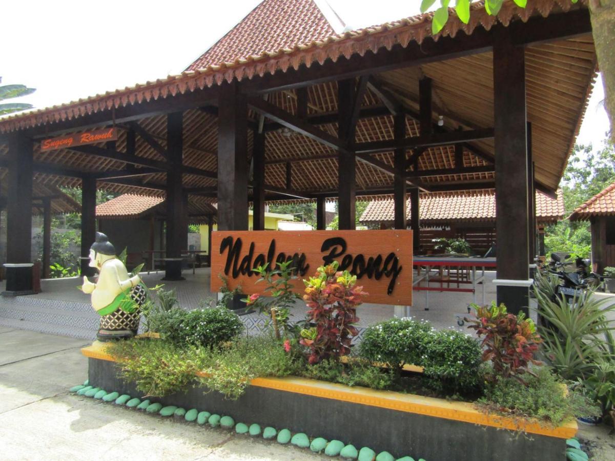 Penginapan Wardi Syariah Borobudur By Ndalem Beong Magelang Exterior foto
